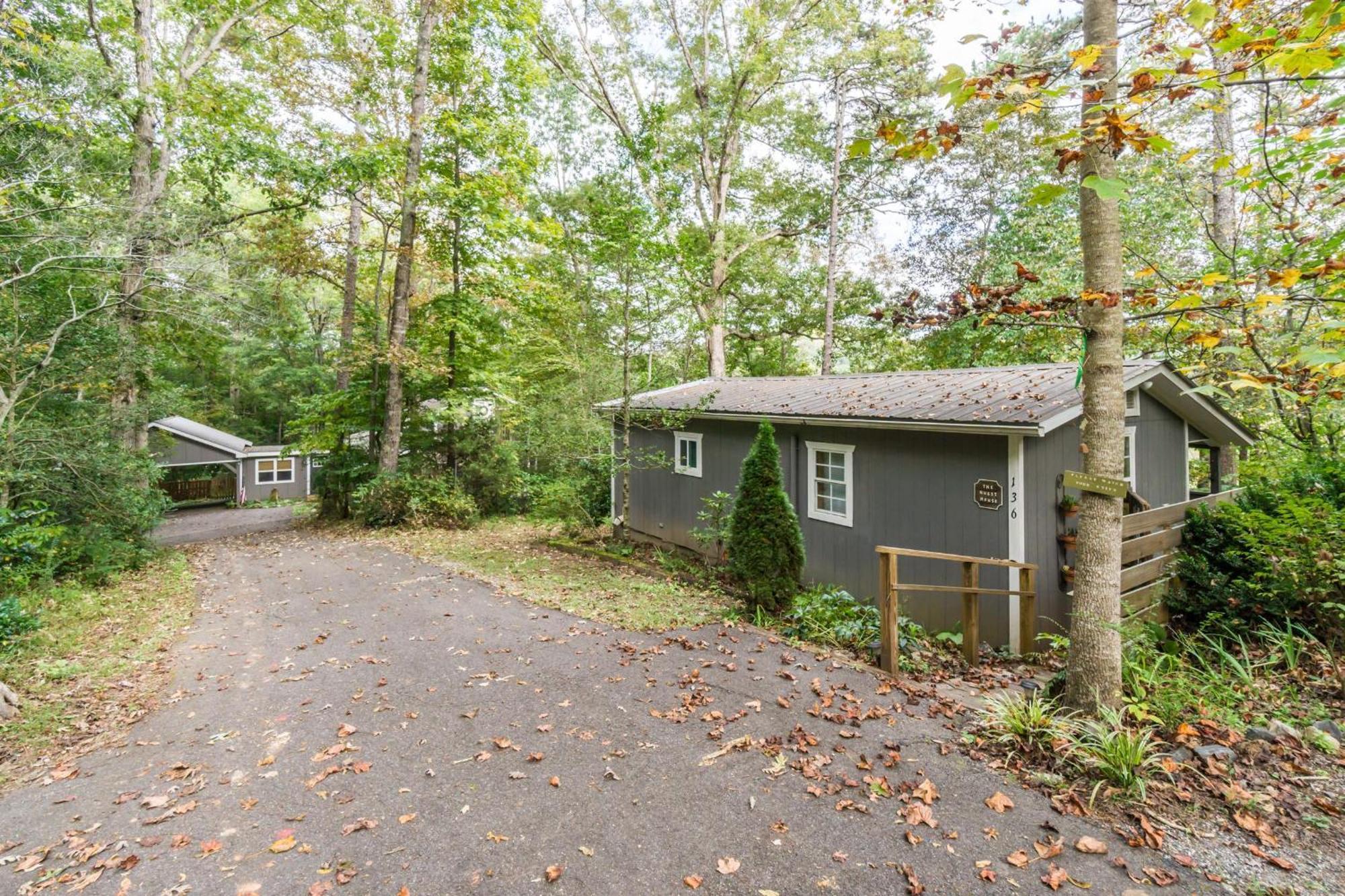 Convenient Cottage-Hot Tub, 4 Minutes To Dahlonega Exterior foto